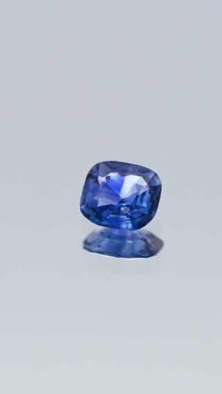 Blue Sapphire 0.61ct thumbnail 2