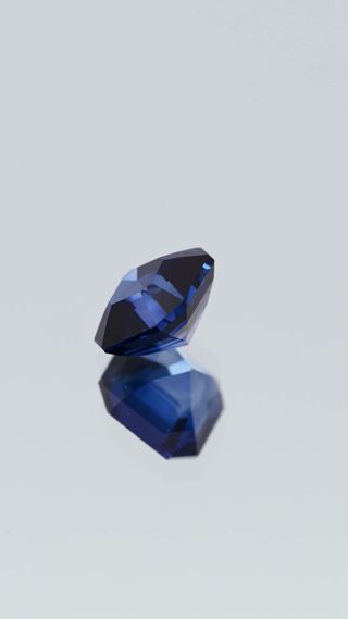 Blue Sapphire 1.30ct thumbnail 4