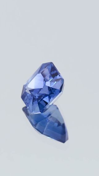 Blue Sapphire 2.20ct thumbnail 3
