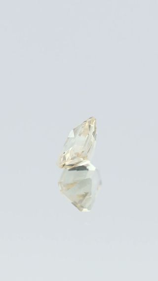 Natural Light Yellow Sapphire Unheated thumbnail 4