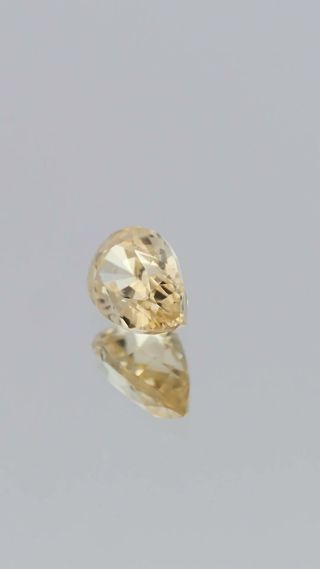 Natural Yellow Sapphire Unheated thumbnail 3